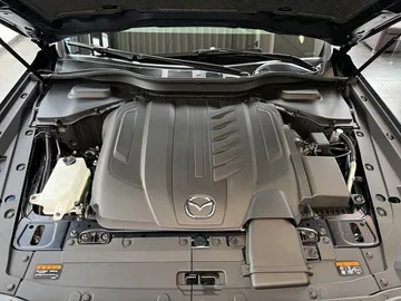 Car image 25