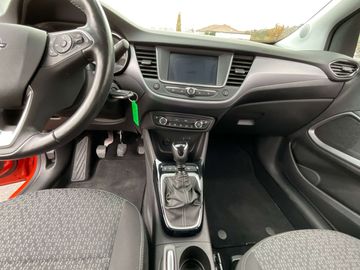 Car image 16