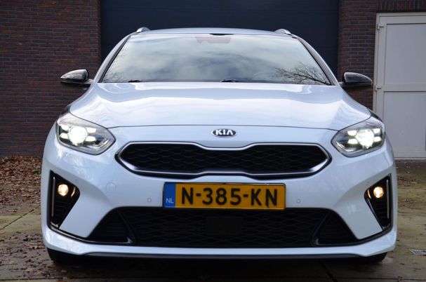 Kia Ceed Sportswagon 1.5 T-GDI GT Line 118 kW image number 3