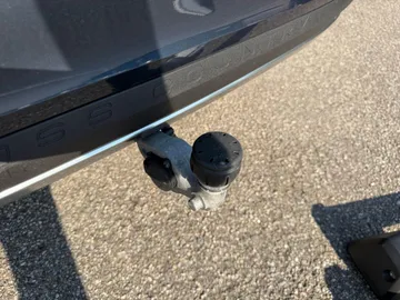 Car image 27