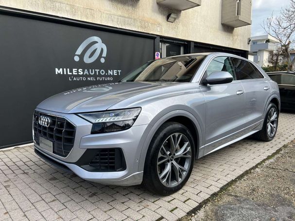 Audi Q8 55 TFSIe 280 kW image number 1