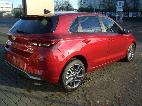 Hyundai i30 T-GDI DCT 103 kW image number 4