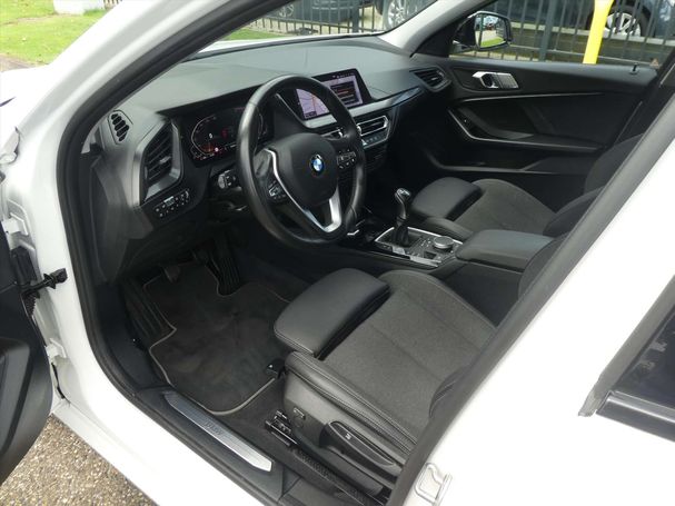 BMW 118i 103 kW image number 8