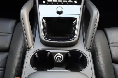 Car image 50