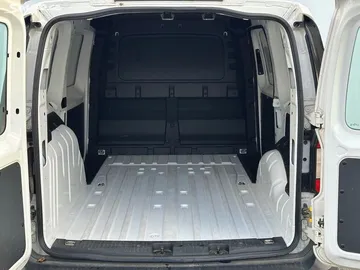 Car image 41