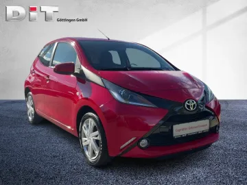 Car image 3