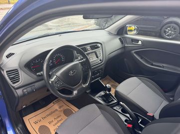 Car image 30