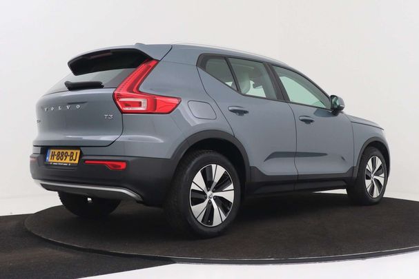 Volvo XC40 T3 Momentum Pro 120 kW image number 3