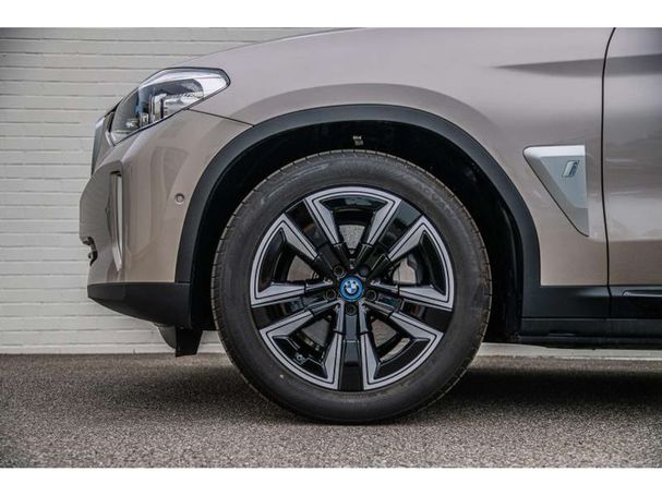 BMW iX3 Inspiring 210 kW image number 5