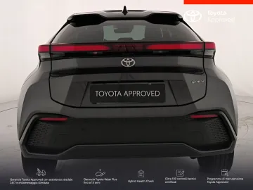 Car image 4
