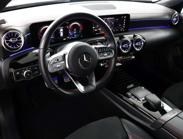 Mercedes-Benz CLA 250 Shooting Brake 160 kW image number 10