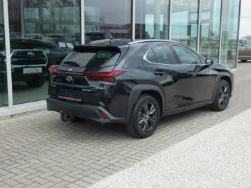 Car image 28
