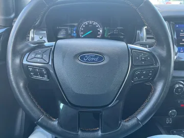 Car image 27