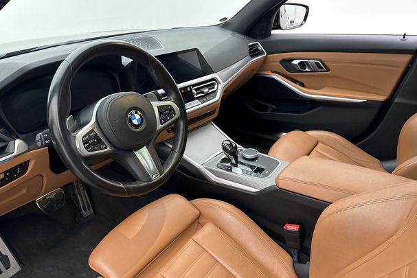 BMW 330 e M Sport 216 kW image number 13