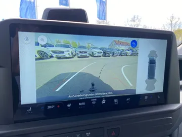 Car image 32