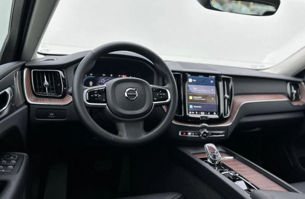 Volvo XC60 AWD 184 kW image number 11