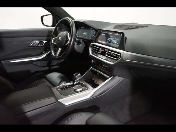 BMW 330i M Sport 190 kW image number 15