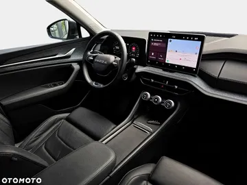 Car image 38