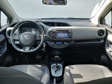 Car image 11