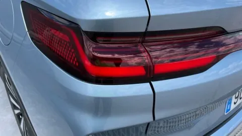 Car image 27