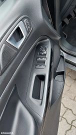 Car image 38