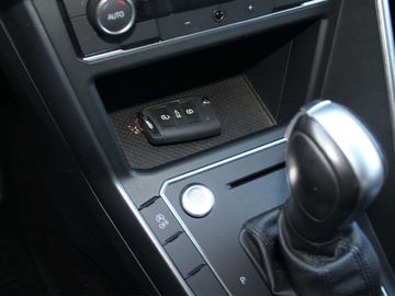 Car image 35