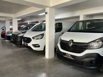 Car image 28
