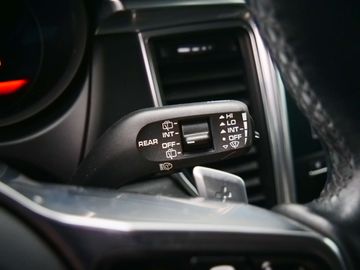 Car image 35