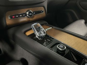 Car image 33