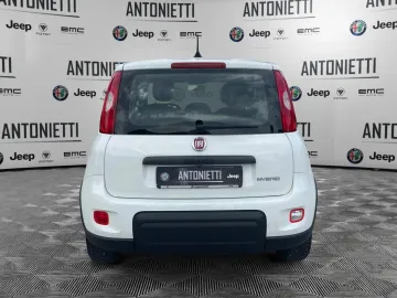 Car image 5