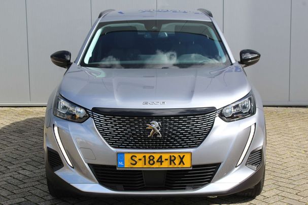 Peugeot 2008 PureTech 130 Allure 96 kW image number 4