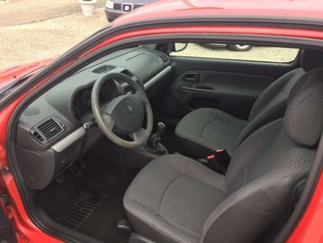 Car image 11