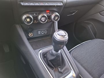 Car image 23