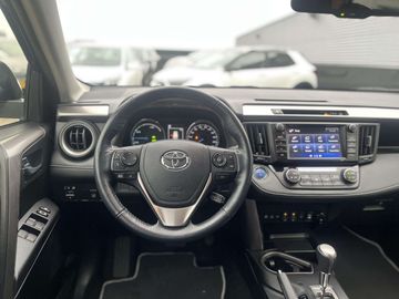 Car image 30