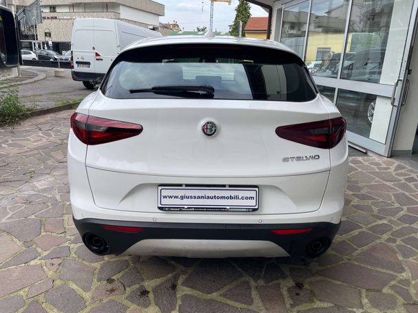 Alfa Romeo Stelvio 2.2 Business 118 kW image number 4