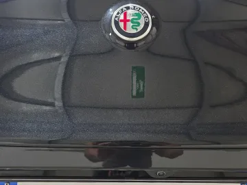 Car image 36