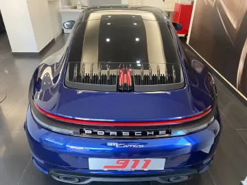 Car image 26