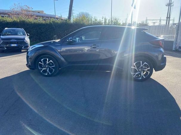 Toyota C-HR 2.0 Hybrid 135 kW image number 3