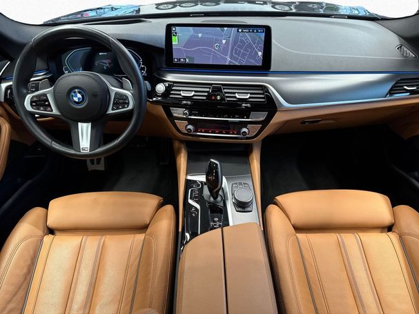 BMW 530 Touring xDrive 215 kW image number 11