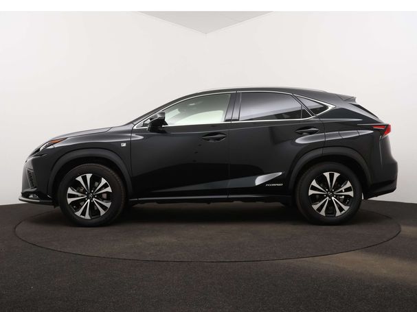 Lexus NX 300 h AWD 145 kW image number 3