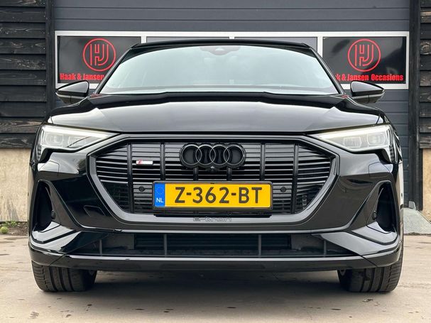 Audi e-tron 55 quattro S-line Sportback 300 kW image number 3