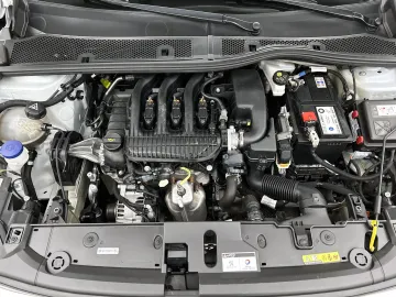 Car image 34