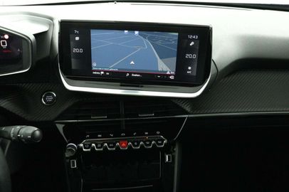 Car image 30