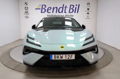 Car image 3