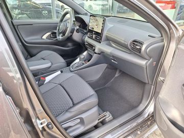 Car image 10