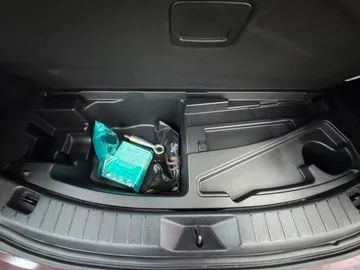 Car image 47