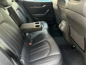 Car image 42