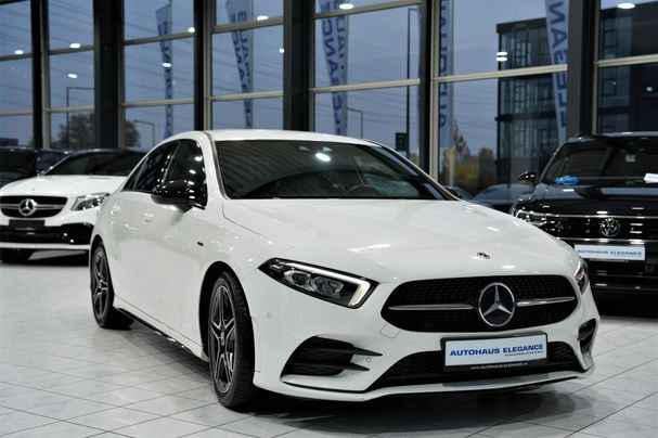 Mercedes-Benz A 180 100 kW image number 9