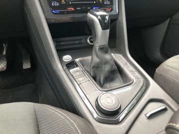 Car image 33