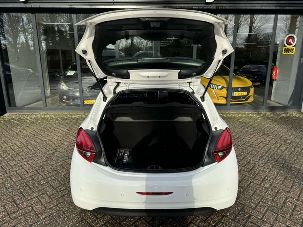 Peugeot 208 PureTech 110 82 kW image number 17